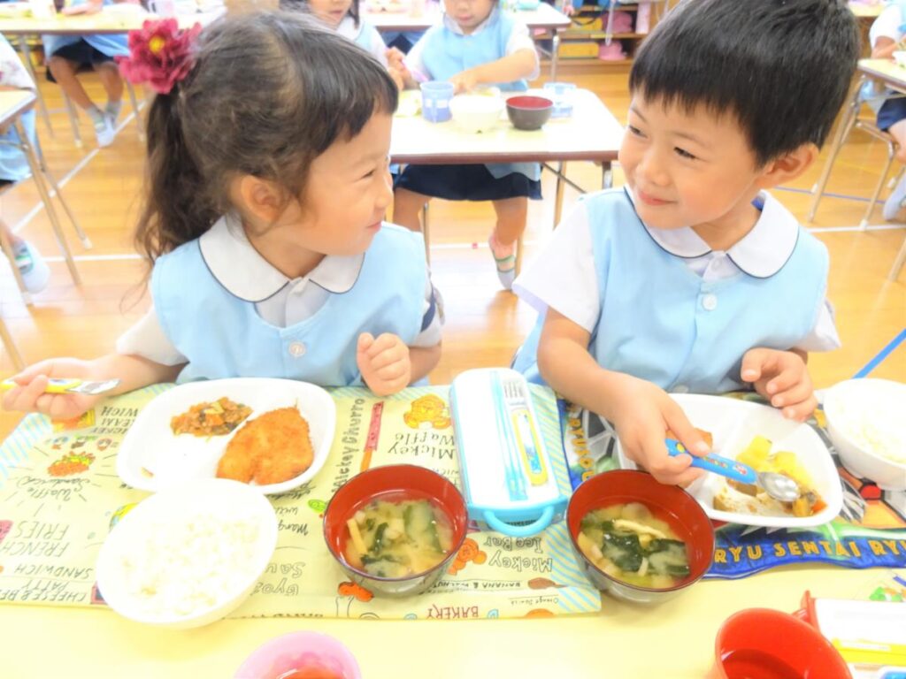 フレンド幼稚園-給食1